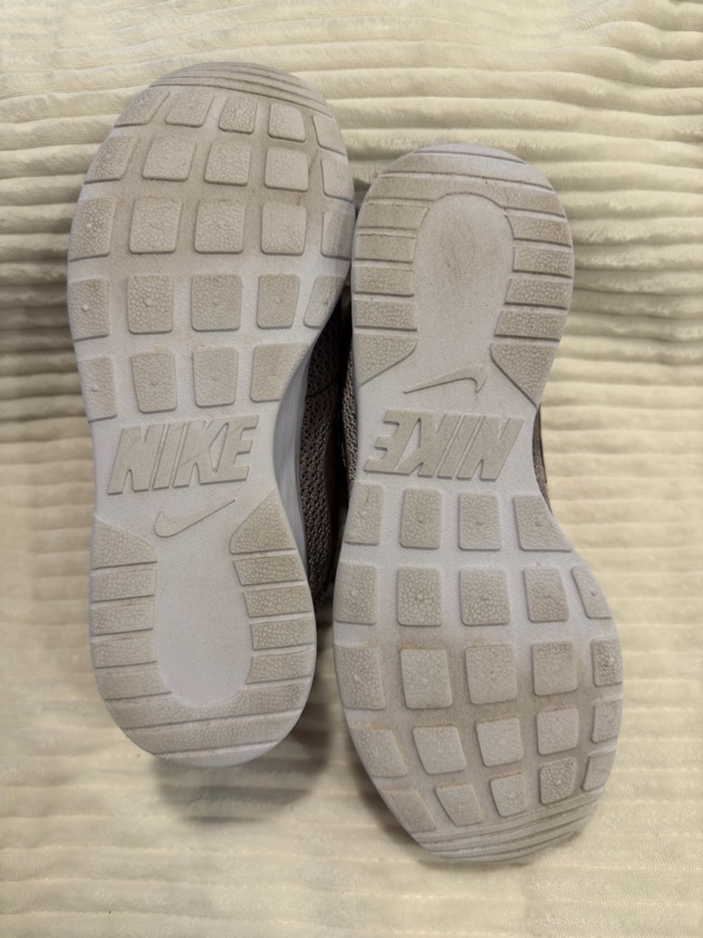 Nike Tanjun Amethyst Ash/white sneaker - Picture 5 of 5